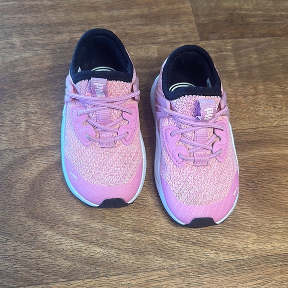 Puma size 7C toddler - Picture 2 of 5